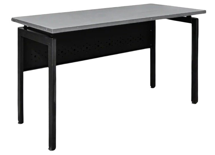 Escritorio recto de oficina en madera clara con estructura metálica